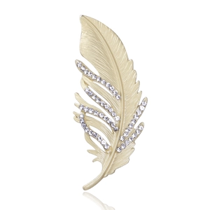 Élégante Broche Plume en Or Mat pour Femmes Vintage Incrustée de Strass Épinglette de Revers Mode Bijoux Accessoires