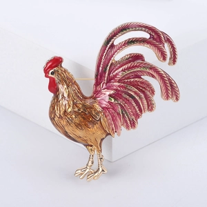 Broche coq créative en alliage avec émail coloré et détails en métal doré élégant