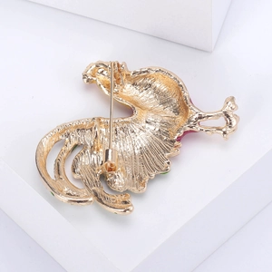 Broche coq créative en alliage doré avec fermoir de sécurité pour vêtements et accessoires