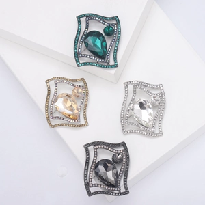 Vintage Alloy Rhinestone Wave Brooch For Women Men Geometric Waterdrop Crystal Suit Corsage Cardigan Pin Accessory Jewelry Gift