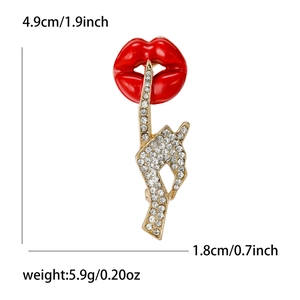 Spilla elegante labbra rosse e dito in cristallo per abiti con dimensioni