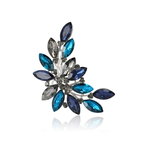 Elegant leaf cluster brooch with blue crystals and grey rhinestones in silver alloy
