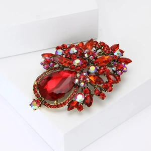 Broche élégante en alliage doré avec pierre goutte rouge et strass pour les robes de soirée