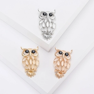 Broche Hibou Animal en Alliage Incrustée de Strass et Pierre Œil de Chat Artificielle Style Coréen Bijoux Femme Accessoires de Robe Cadeau