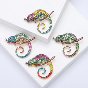 Chameleon Rhinestone Alloy Brooch Pin Colorful Enamel Animal Brooch For Women Suit Coat Fashion Jewelry Accessory