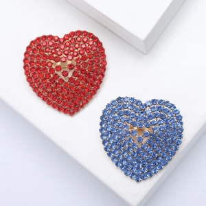 Heart Shape Rhinestone Brooch Fashion Korean Style Alloy Pave Setting Heart Pin For Women Men Clothing Decor Accessories