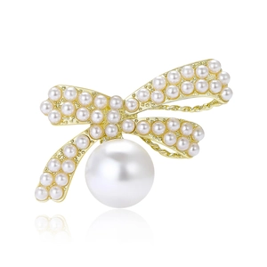 Elegant Alloy Artificial Pearl Bowknot Brooch For Women High Quality Inlaid Artificial Pearl Sweet Fashion Pin Jewelry Gift For Party Dress