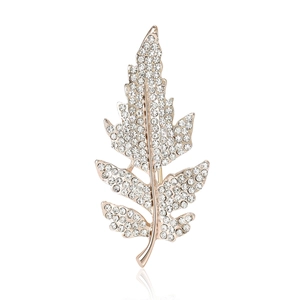 Broche en forme de feuille avec cristaux scintillants et finition or rose élégante