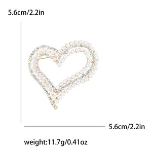 Eleganter goldene hohle Herzbrosche mit weißen Perlen und Aurora-Strass für Damen