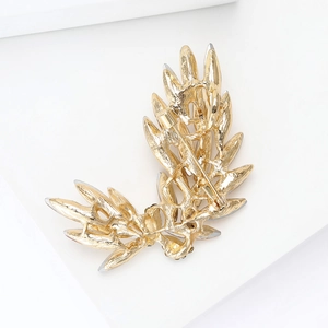 Elegant gold bow and wheat ear brooch with a secure rotating safety pin clasp