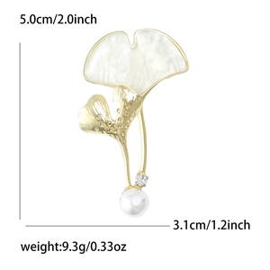 Broche de hoja de ginkgo con nácar natural y perla blanca altura de 5cm dorado