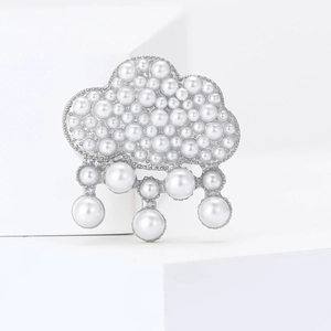 Broche nuage en alliage avec gouttes de pluie en perles pour décoration de manteau