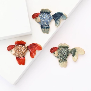 Exquisite Goldfish Alloy Brooch With Colorful Rhinestones And Enamel Inlay Fashion Animal Pin For Suits Cardigans Unisex Jewelry