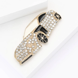 Elegant 18K gold plated car brooch with sparkling rhinestones for men suits and coats