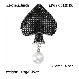 Funkelnde Pik-Brosche mit schwarzen Strasssteinen und Perlenanhänger, Höhe 5.9 cm