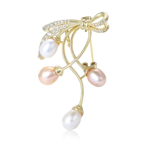 Elegant Bowknot Copper Brooch With Freshwater Pearls And Zirconia Fashion Jewelry Lapel Pin Accessory For Women Suit Coat