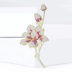 Elegant floral brooch with gradient pink zircons and gold metal plating for suits