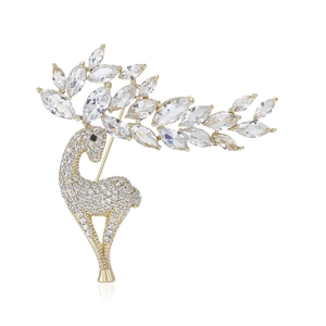 Elegant Copper Elk Animal Brooch For Women With Sparkling Rhinestone Inlay Deer Shaped Pin Fashion Jewelry Accessory For Coats