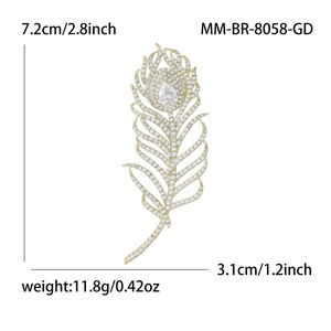 Broche élégante en forme de plume dorée avec zircons blancs, longueur 7,2 cm