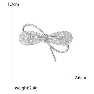 Broche nœud papillon exquise avec micro-pavage de zircone, taille 2,6 cm x 1,7 cm