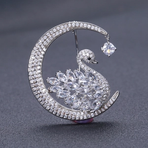 Elegant Copper Moon Swan Brooch For Women Micro-Inlaid Zirconia Rhinestone Pin Fashion Jewelry Gift For Coats Dress