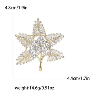 Exquisite gold maple leaf brooch with sparkling cubic zirconia for suits and coats