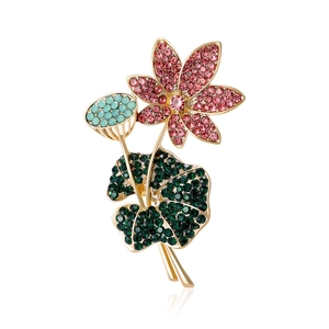 Elegante Lotusbloemblad Broche Voor Vrouwen Gouden Legering Strass Ingelegd Plant Bloem Reversspeld Voor Pak Jas Sieraden