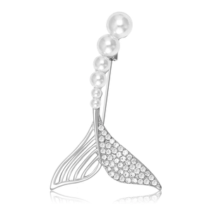 Broche queue de poisson élégante avec perles dégradées et strass brillants sur métal argenté