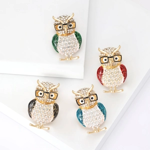 Fashion Alloy Rhinestone Owl Brooch For Women Vintage Animal Owl Pin With Enamel Detail For Suit Coat Accessory Jewelry