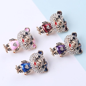 Broche Cœur Tigre Dessin Animé pour Femmes Mignonne Épingle en Alliage de Strass pour Pull Cardigan Veste Bijoux de Mode Animale Accessoire