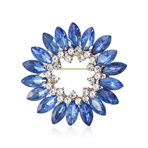 Broche Tournesol en Strass Vintage pour Femmes Épingle Couronne de Fleurs en Alliage d'Or pour Manteaux Cardigan Bijoux
