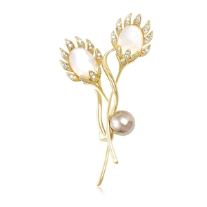 Broche Fleur de Tulipe Élégante en Cuivre Plaqué Or Avec Zirconium Et Accents de Nacre Blanche Et Épingle en Künstliche Perle Ronde pour Femme