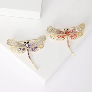 Elegant Copper Zirconia Dragonfly Brooch Pin Micro Inlaid Crystal Animal Breastpin For Women Wedding Party Banquet Jewelry