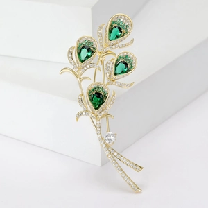 Elegant Peacock Feather Brooch For Women Green Rhinestone Inlaid Copper Pin Vintage Crystal Leaf Brooch Fashion Jewelry Gift