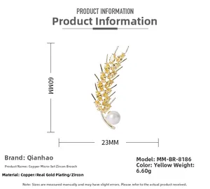 Detailansicht der Weizen-Brosche mit goldenen Zirkonia und weißer Perle, 60 mm Größe