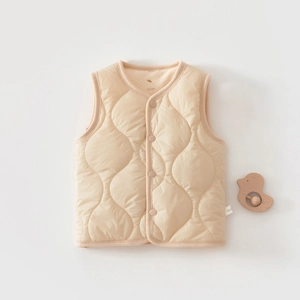 Quilted warm baby vest in apricot with wave pattern and button closure for windproof wear
