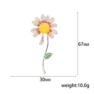 Elegant daisy flower brooch with pink and white cubic zirconia stones, 67mm height