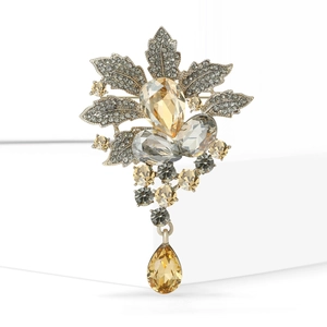 Vintage Luxury Floral Leaf Brooch For Women Champagne Crystal Rhinestone Pendant Brooch Elegant Copper Jewelry Gift