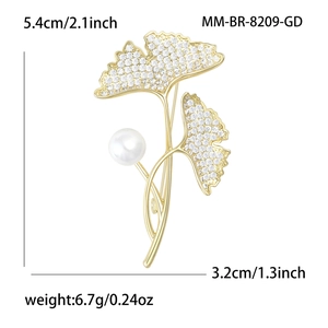 Ginkgo leaf brooch with zircons and pearl in gold finish for women's suits