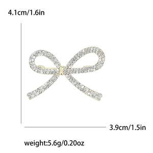 Eleganter goldener Schleifen-Brosche mit Strass für Damen, Größe 4,1 cm x 3,9 cm