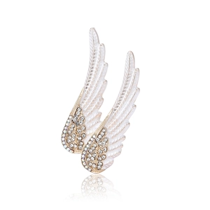 Broche ailes d'ange en émail blanc avec cristaux scintillants et finition dorée