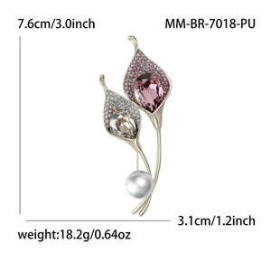 Vintage crystal flower brooch with purple rhinestones and large pearl, 7.6cm height size