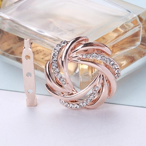 Vintage Alloy Flower Swirl Brooch For Women Rose Gold Tone Rhinestone Inlaid Scarf Buckle Elegant Fashion Jewelry Gift