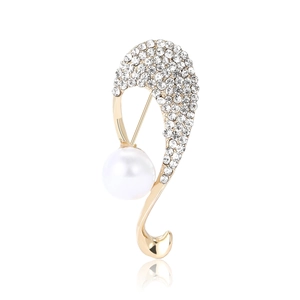 Elegante spilla a curva dorata con strass e perla bianca per giacche e abiti da donna