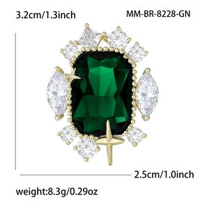 Vintage gold brooch with emerald green stone and sparkling white zircons, 3.2x2.5cm size