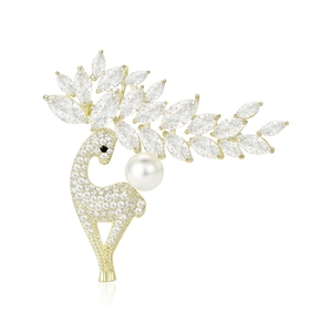 Eleganter Rentier Brosche Vergoldete Legierung Weiß Zirkonia Künstliche Perlenimitat Dekorative Nadel Für Weihnachten Hochzeit Damen Schmuck