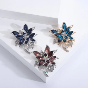Broche Fleur en Cristal de Luxe pour Femmes Alliage Strass Pin de Revers Floral Vintage Mode Élégante Accessoires de Costume Bijoux