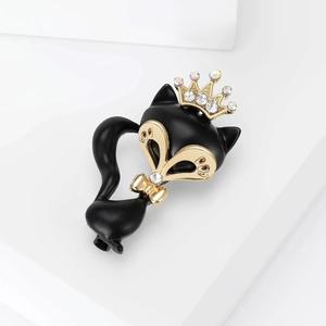 Eleganter schwarzer Emaille-Katzen-Anstecker mit goldener Krone und Kristallsteinen