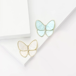 Broche Papillon Élégante pour Femmes en Alliage Plaqué Or Avec Nacre et Strass Incrustés Accessoire de Mode