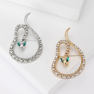 Luxury Alloy Snake Brooch For Women Vintage Rhinestone Inlaid Animal Shape Corsage Accessories Gold Silver Color Pin Jewelry